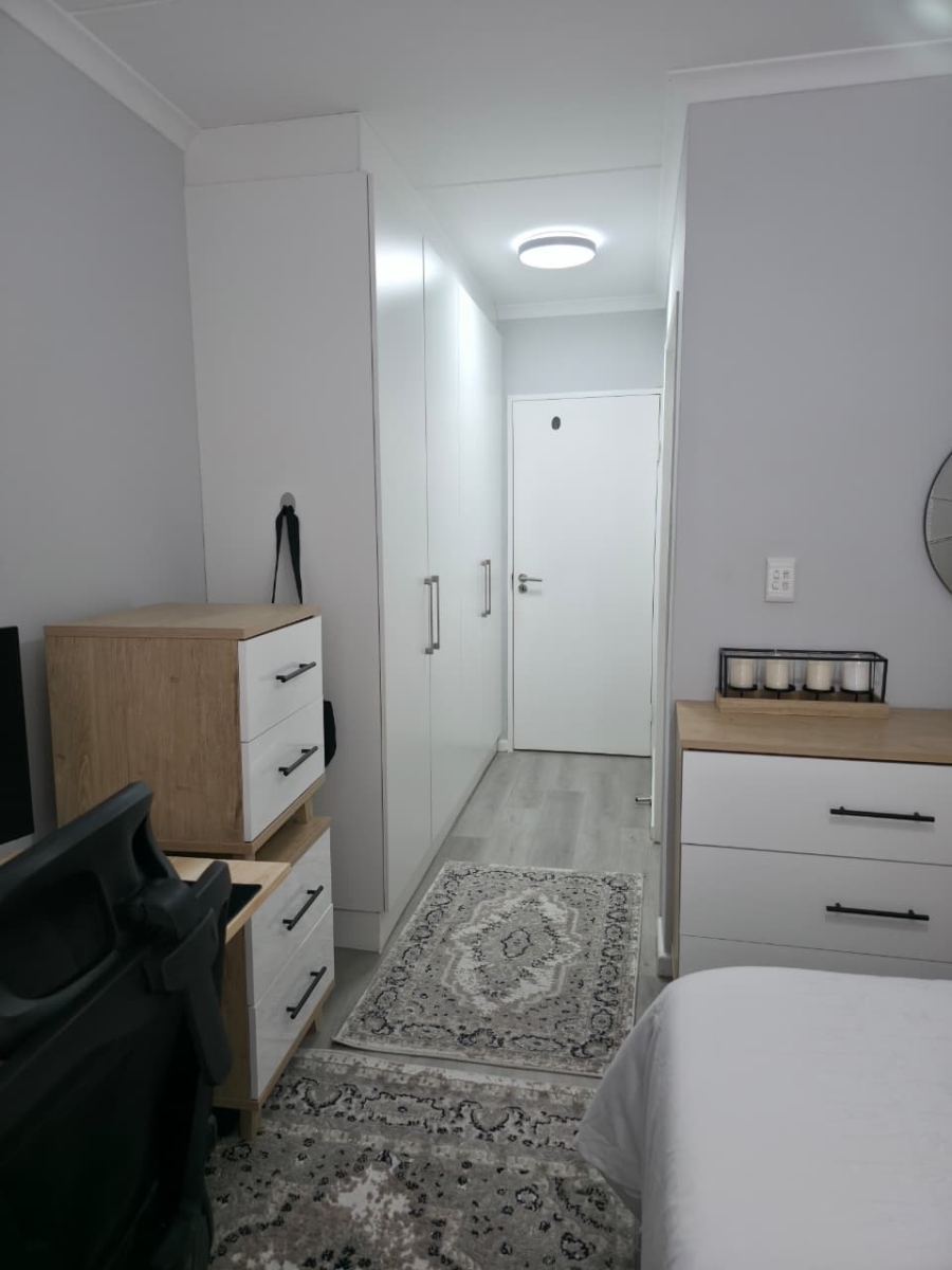 2 Bedroom Property for Sale in Burgundy Estate Western Cape